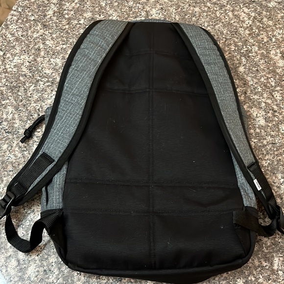 Vans Backpack - Picture 3 of 8